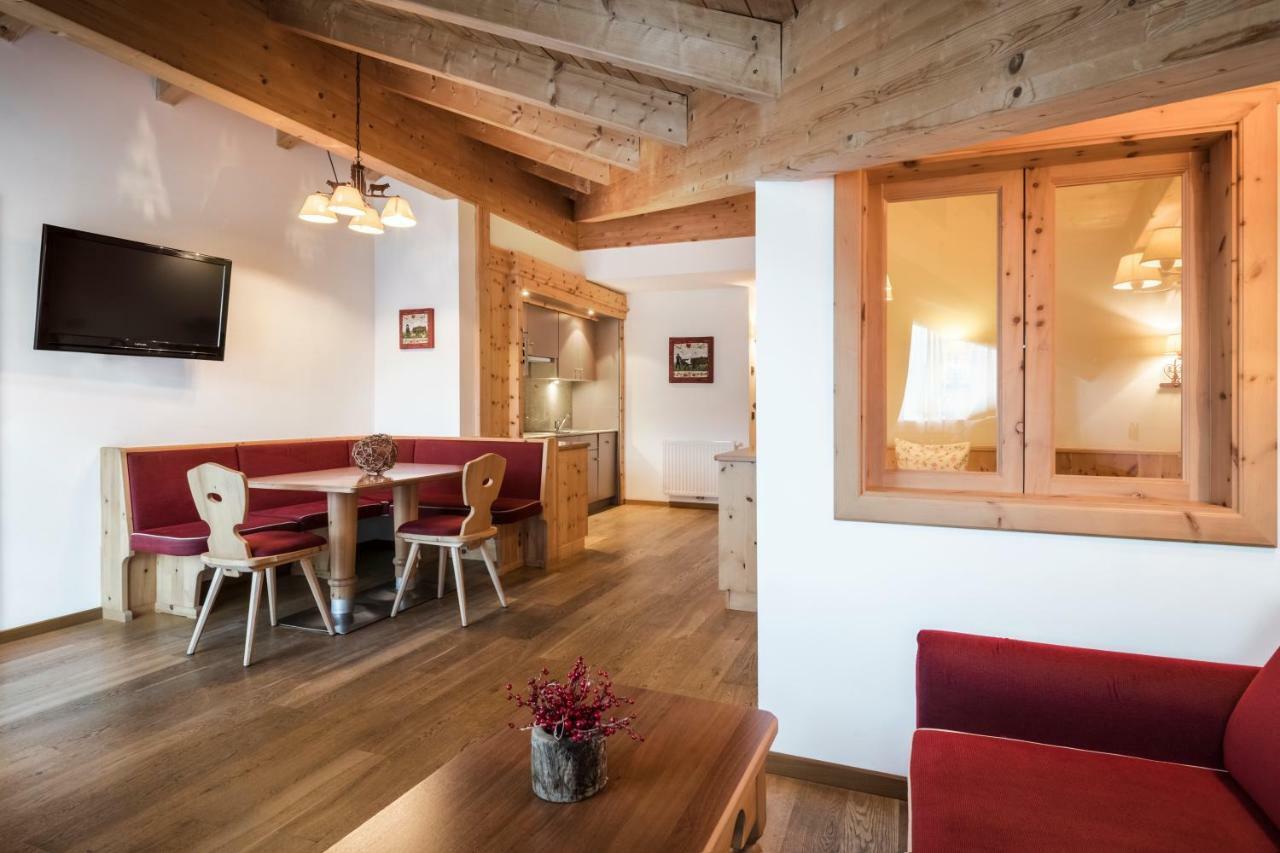 Piculin Alpin Apartments Сан Мартино ин Бадия Екстериор снимка