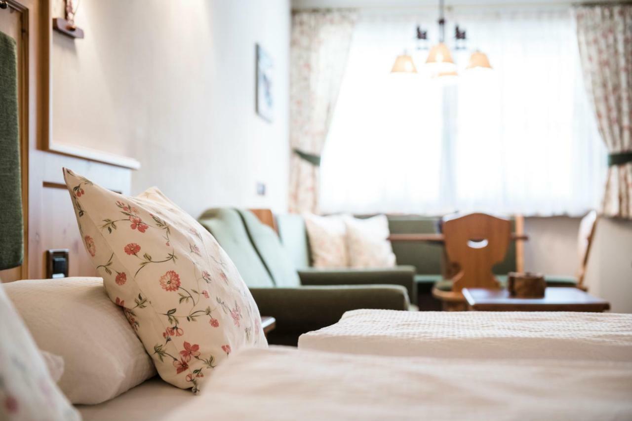 Piculin Alpin Apartments Сан Мартино ин Бадия Екстериор снимка