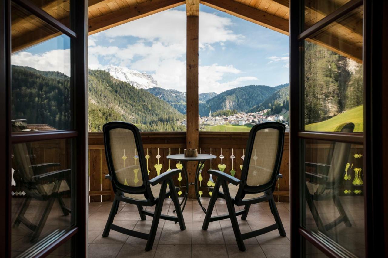 Piculin Alpin Apartments Сан Мартино ин Бадия Екстериор снимка